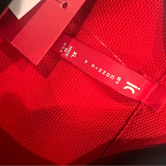 Elegant Red Cape Jacket - Picture 6 of 10